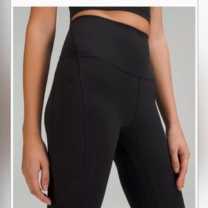 Lululemon align 28” with pockets